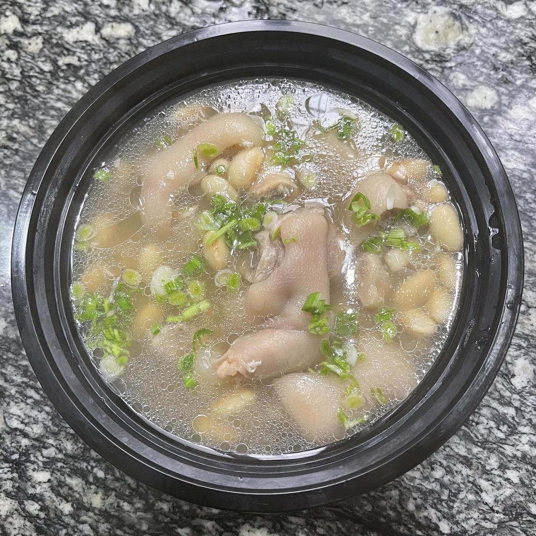 成品猪脚花生煲特写