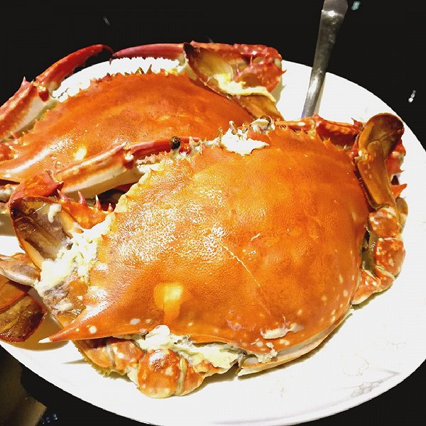 蒸煮后的大闸蟹特写