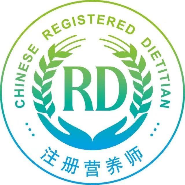 高清文档摄影:注册营养师工作台实景,手写体‘安全公式’笔记,包含权威指南引用编号与可视化三要素图标,增强专业可信度与传播记忆点 营养师手写笔记特写:A4纸上清晰列出“柿子×巧克力安全公式”,含三要素图标(✅脱涩甜柿图标、✅70%+黑巧图标、✅90分钟间隔计时器图标),旁注“CFSA指南编号:FSR-2022-087”
