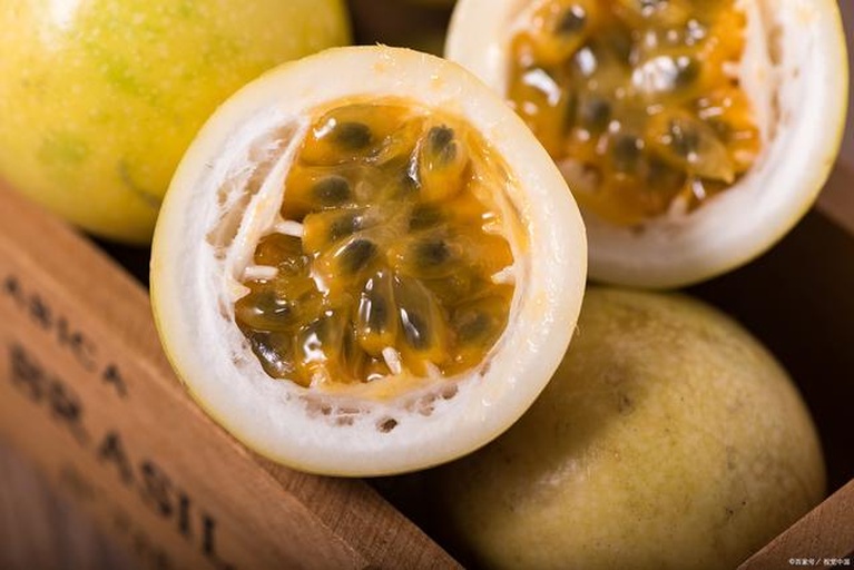 百香果切开图