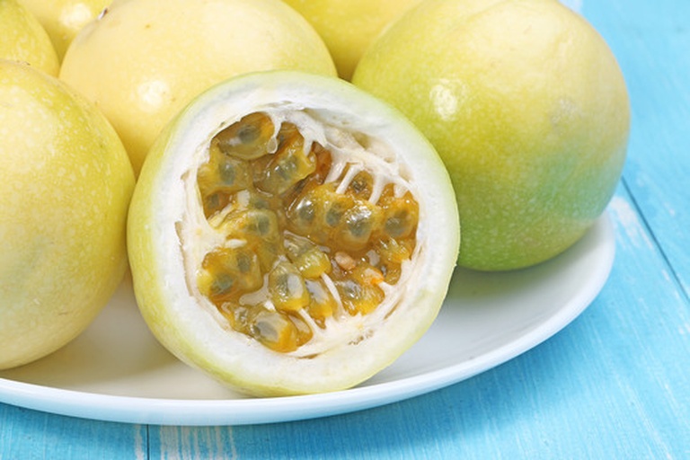 百香果切开内部结构展示图