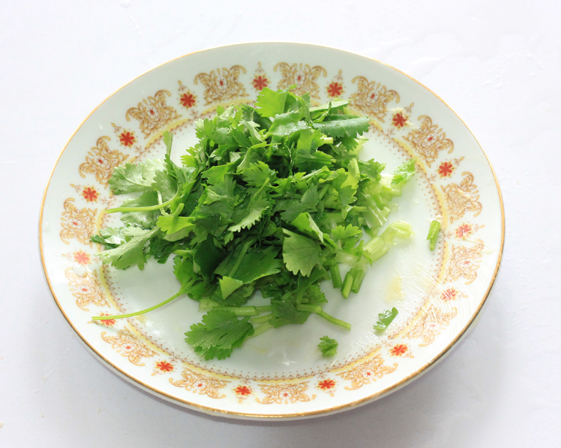 大叶香菜在厨房中的使用场景