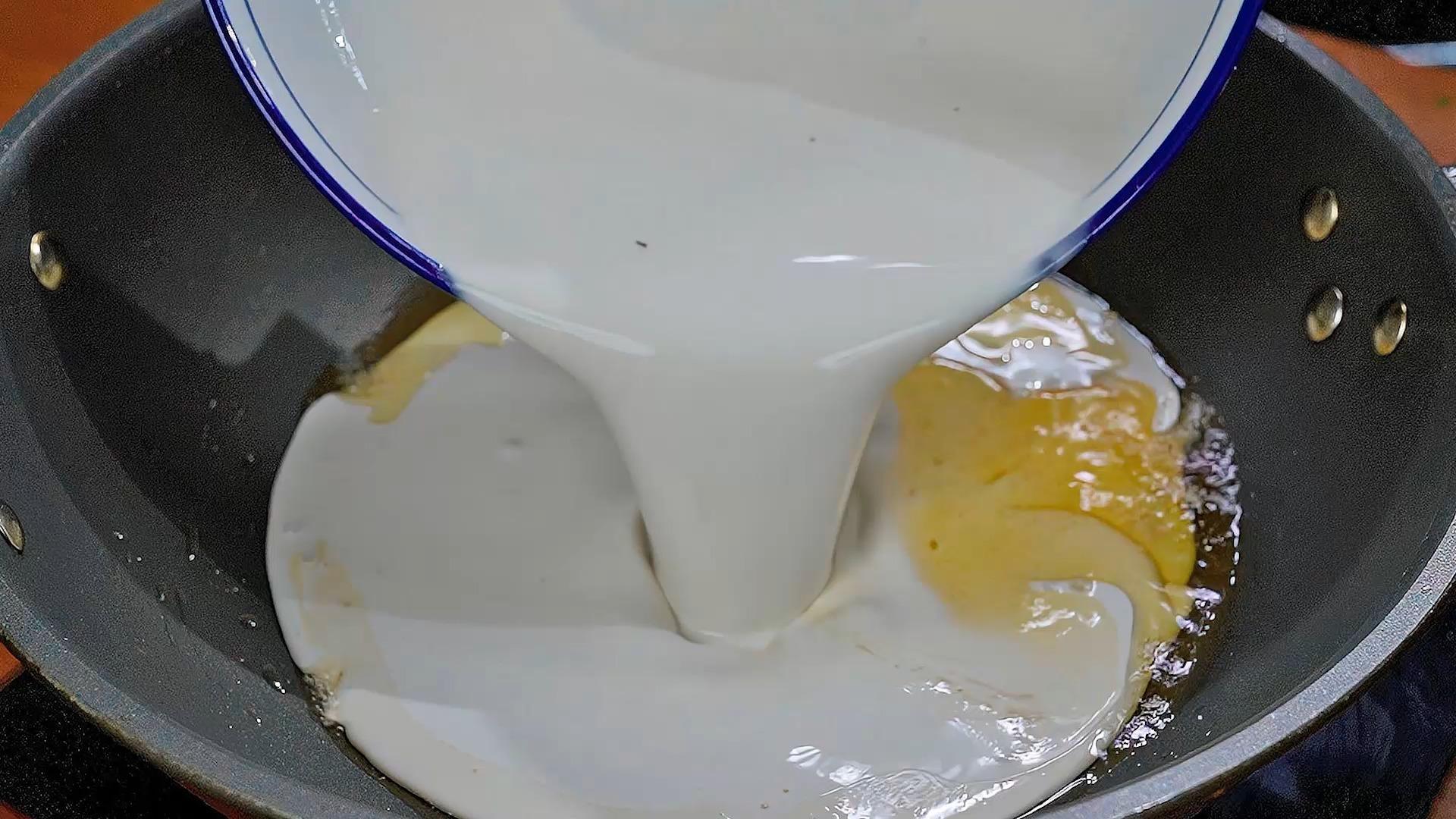 青萝卜丝煎饼制作过程