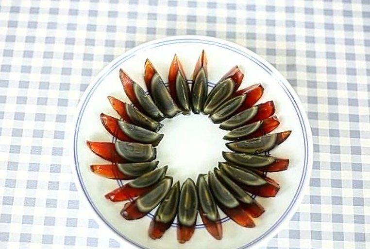 松花菜不同切法与皮蛋搭配示意图