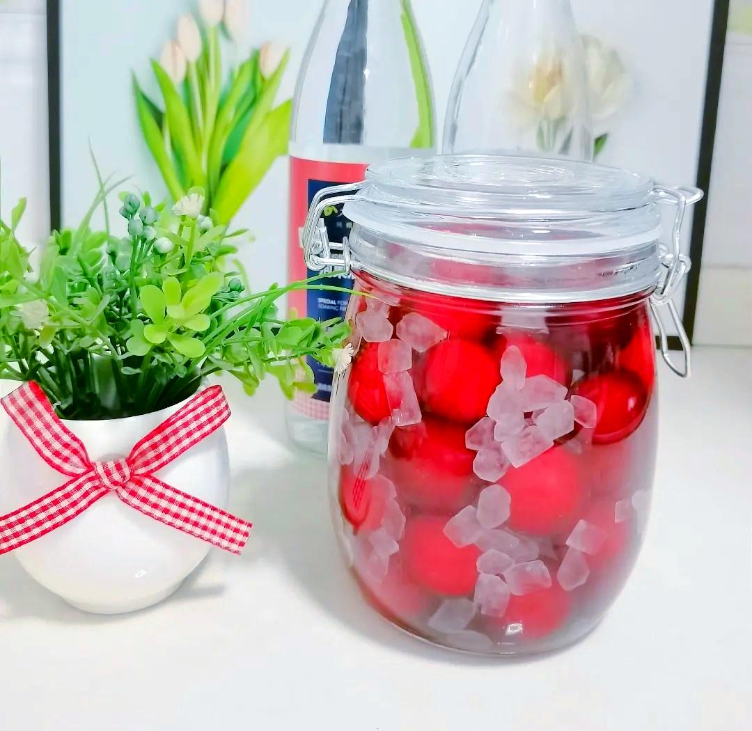 李子梅子加工产品展示