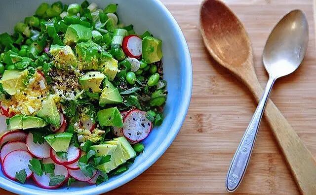 水果萝卜沙拉摆盘