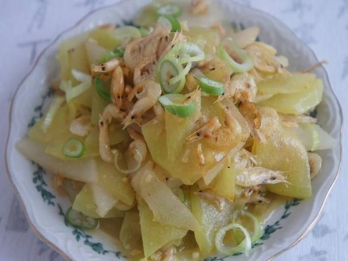 成品冬瓜炒虾仁装盘图