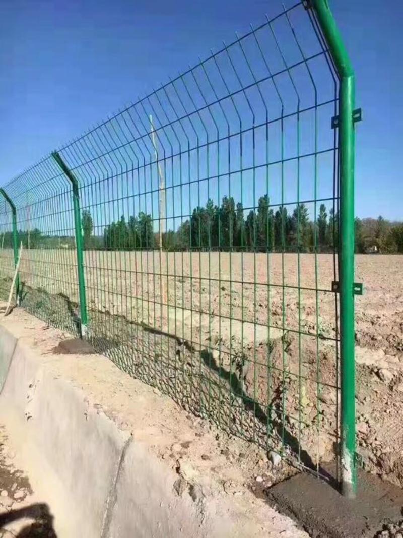 铁丝网护栏网，围栏网，防护
