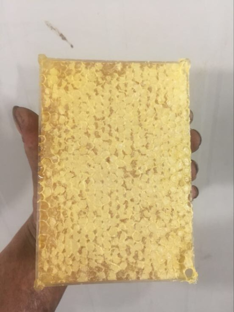 蜂巢蜜一盒一斤