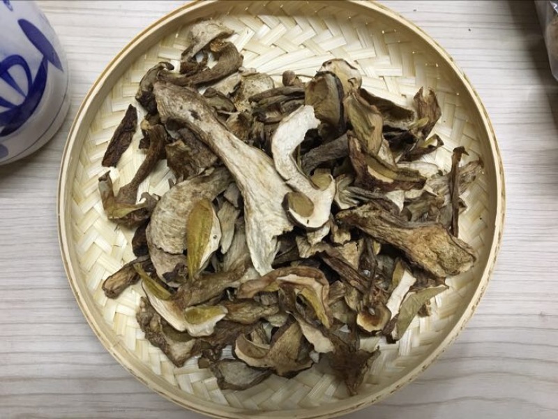 白乳牛肝菌特级粗柄羊肚菌
