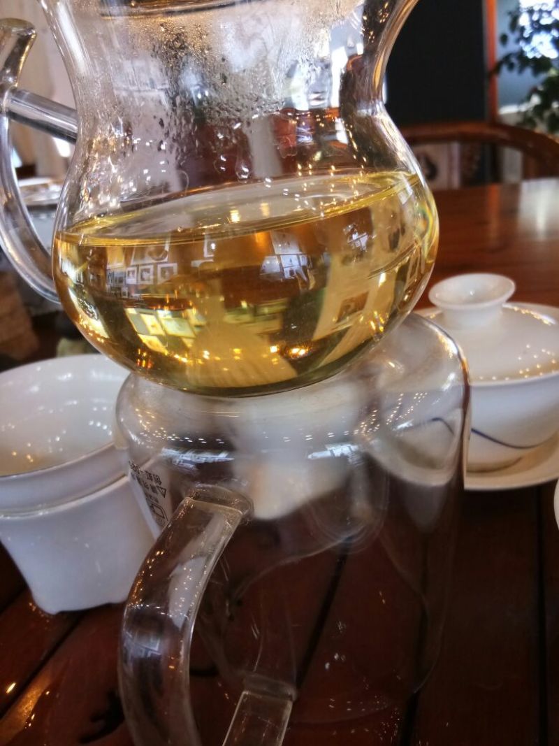 独腊山古树普洱生茶，250克饼