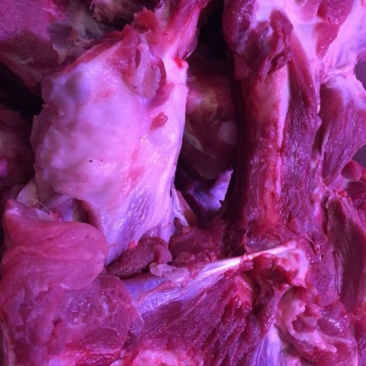 猪肉生肉现杀新鲜猪肉，合格检疫检验放心食用