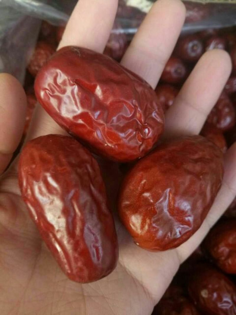 诚信新疆红枣批发商核小肉厚一手货源规格全品质好