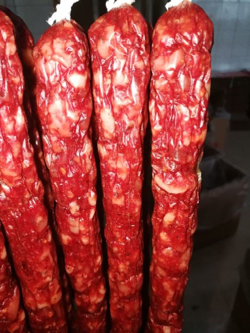 腊肠麻辣大香肠，广味大腊