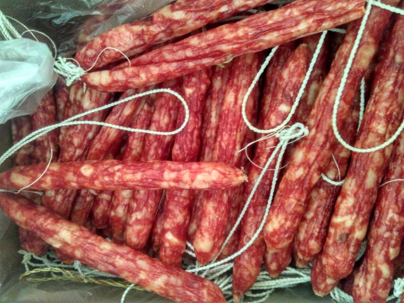 腊肠带绳腊肠
