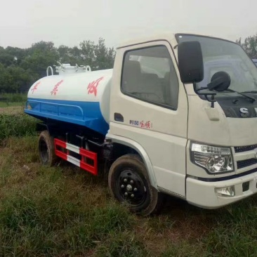 环卫车