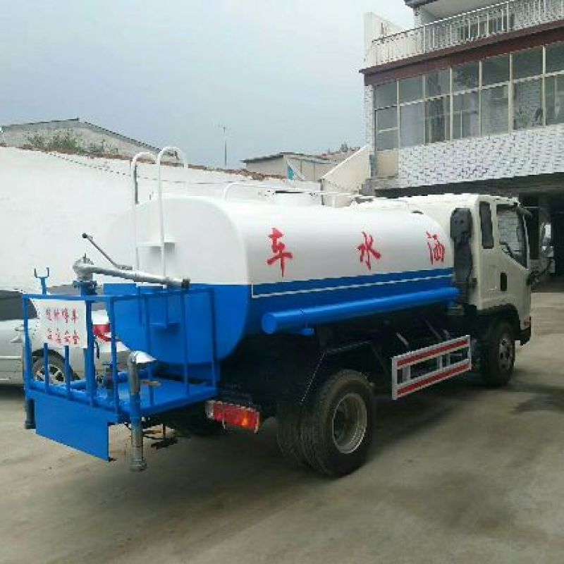 吸污车