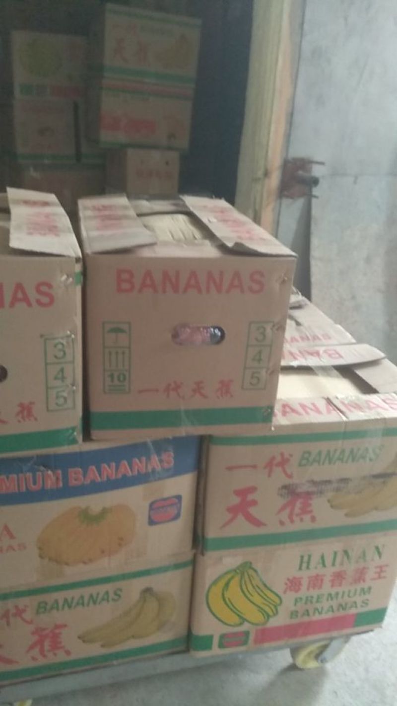 纸袋酥梨脆甜皮薄肉细香甜可口，欢迎社区电超前来采购