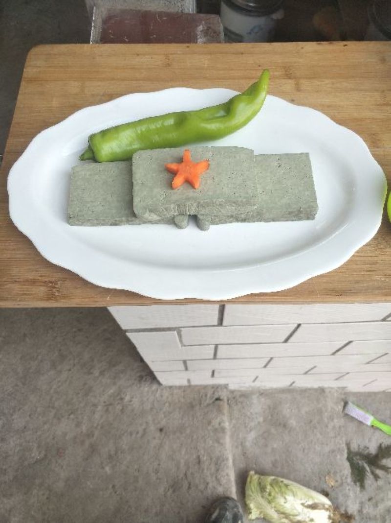 豆腐黑豆腐