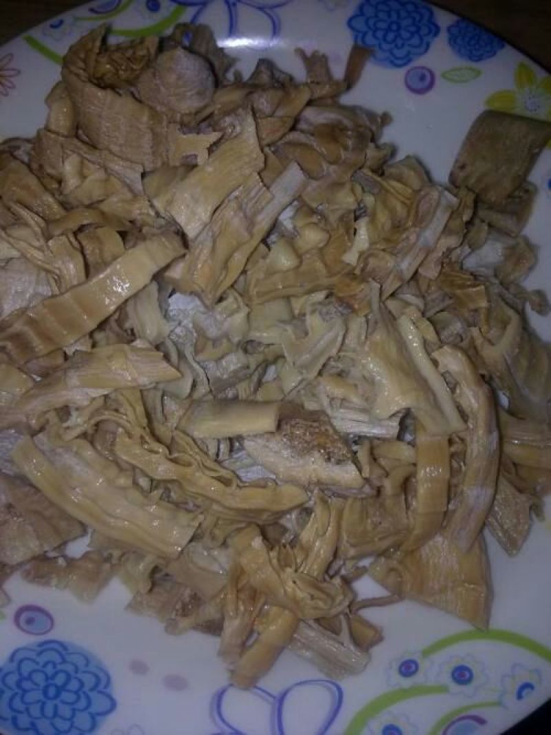 干笋农村久自已挖，自己拨，自已慢慢晒干