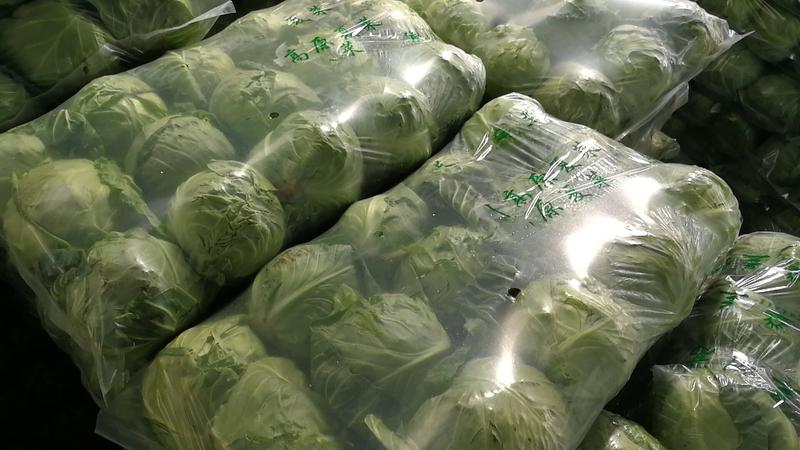 陕西三原精品甘蓝，货源充足，个头均匀，颜色鲜绿，包装齐全