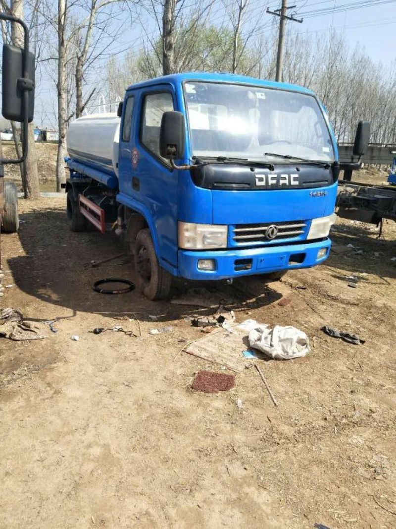 洒水车