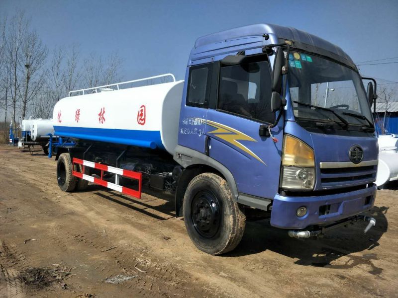 洒水车