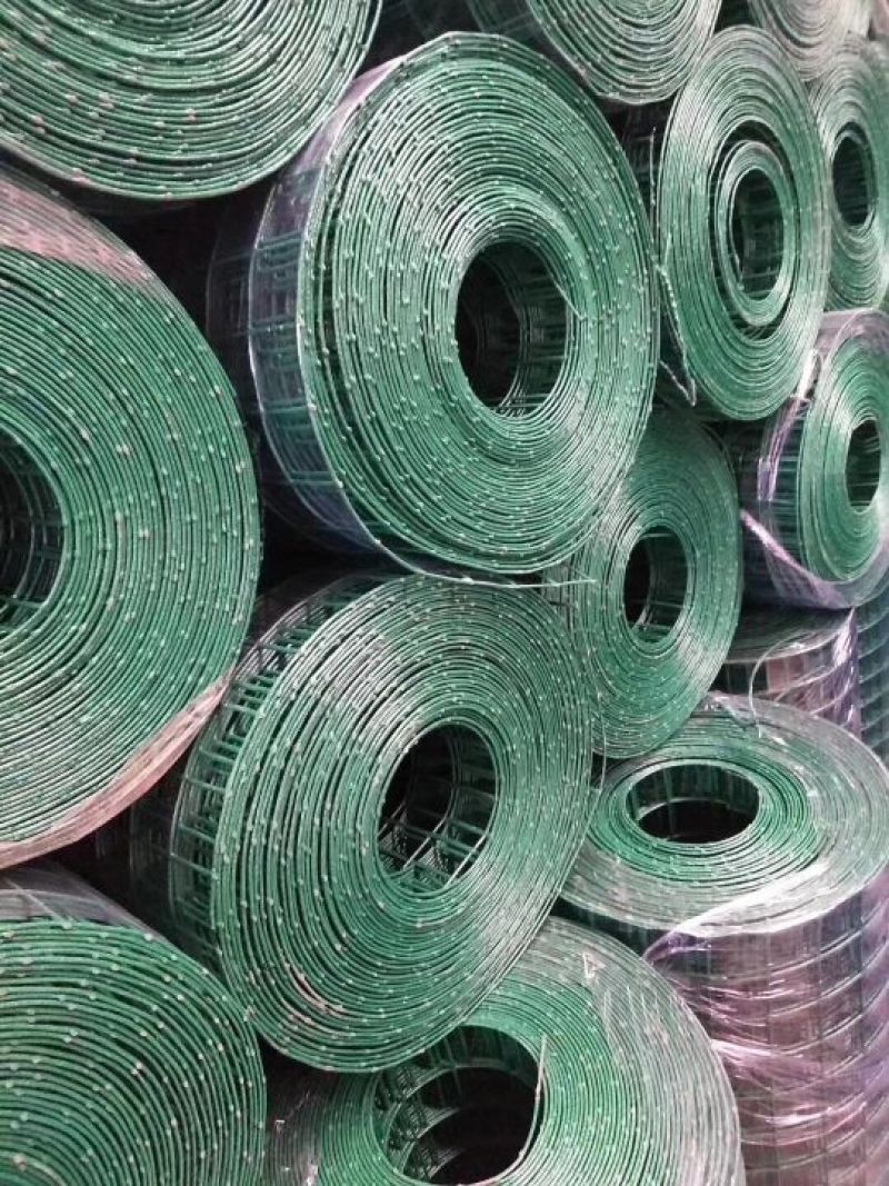 硬塑荷兰网高度1.8米长30米防护网养殖围网
