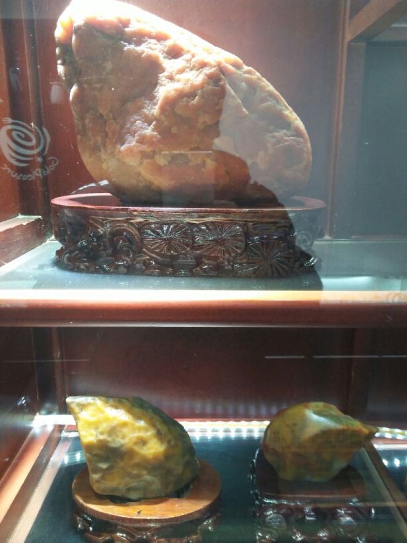毛石