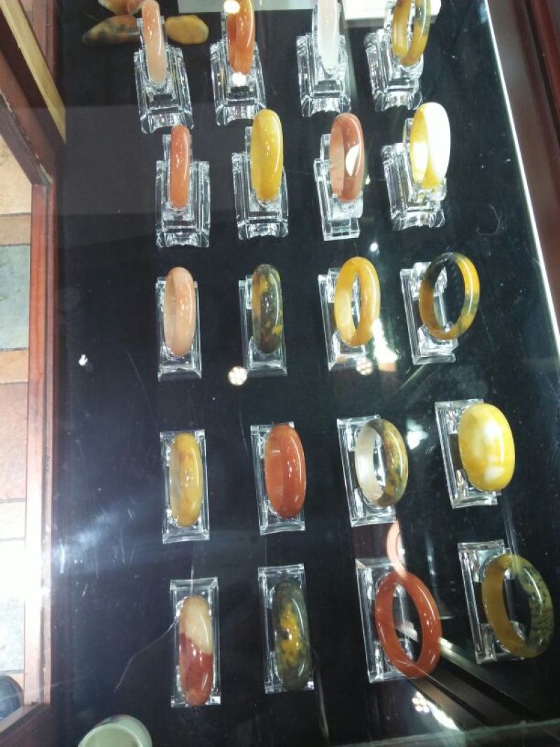 毛石