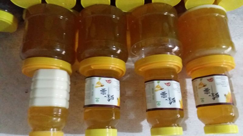 土蜂蜜2斤正宗农家土蜂蜜，丘陵地区，特色产品。