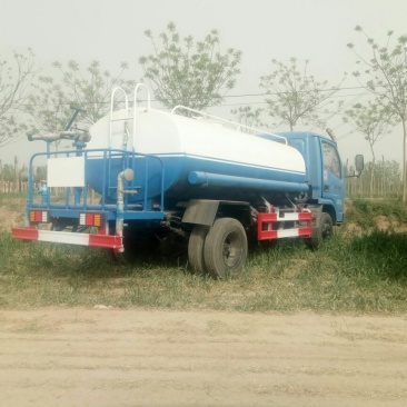 喷洒机，洒水车，二手洒水车，三轮洒水车