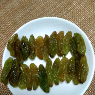 绿香妃葡萄干有核一级