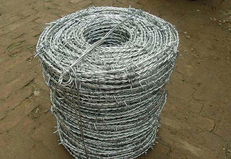 铁丝网防盗网铁蒺藜围栏网隔离防护网