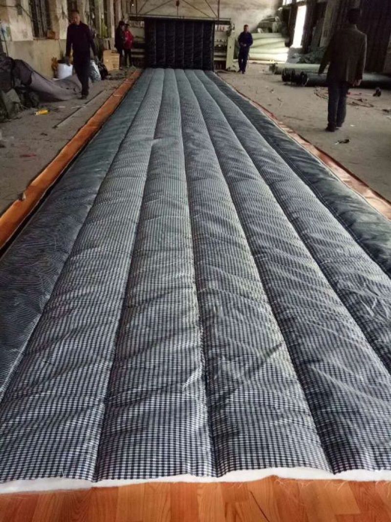 厂家低价直供新型防雨雪透光棉被保温效果好延长光照时
