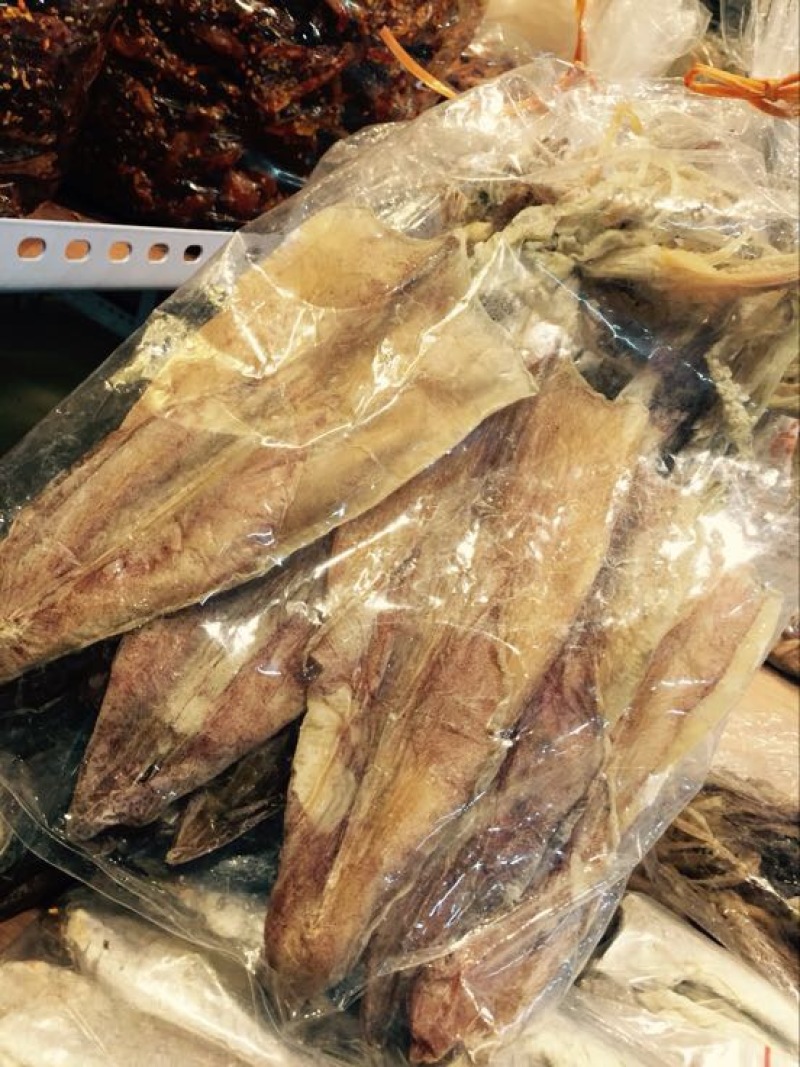 鱿鱼正宗北海船上吊晒鱿鱼干