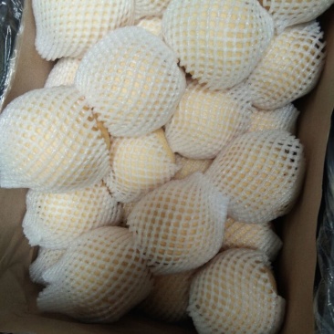 皇冠梨350~400g筐装
