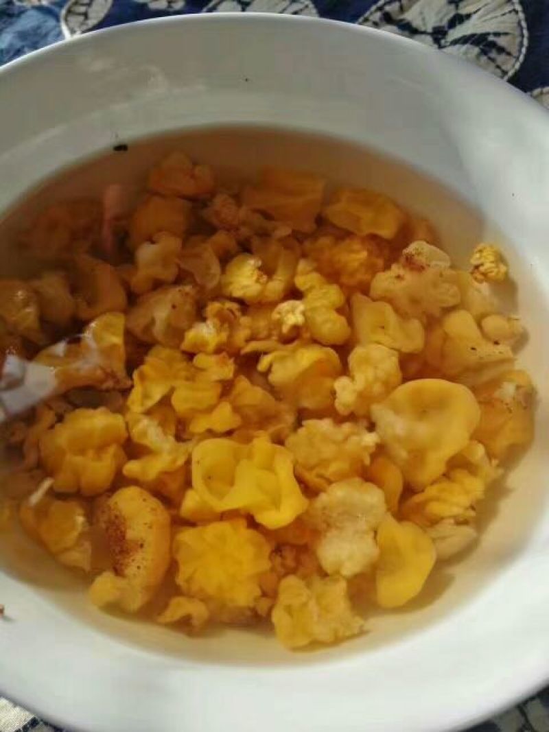 金耳食用菌分拣分级发货