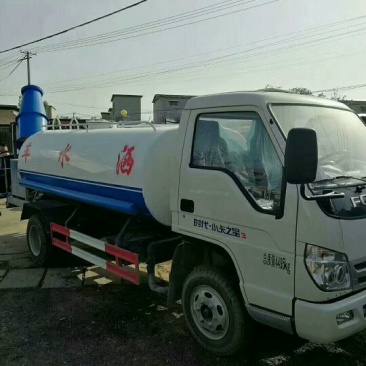洒水车