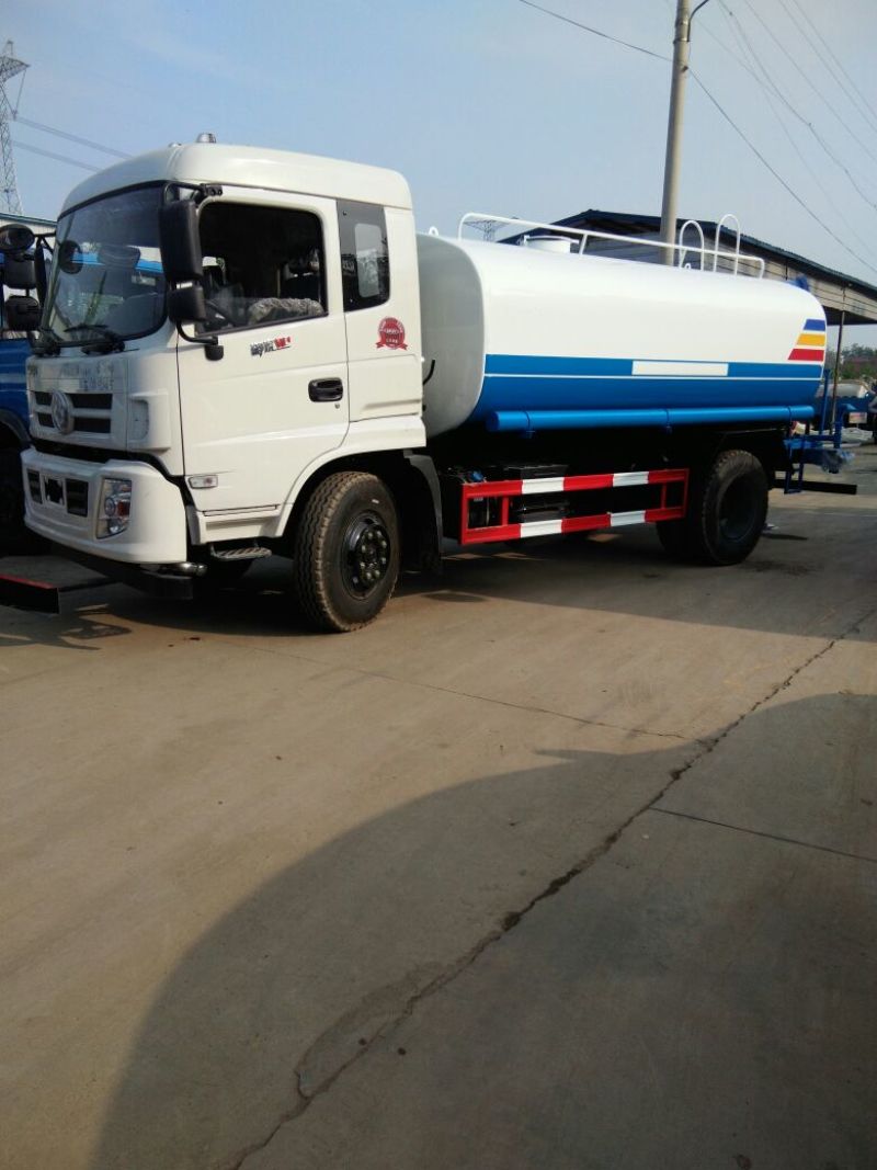洒水车