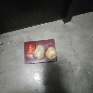 早大白土豆，226，希森，3两以上大量有货，价低品优。