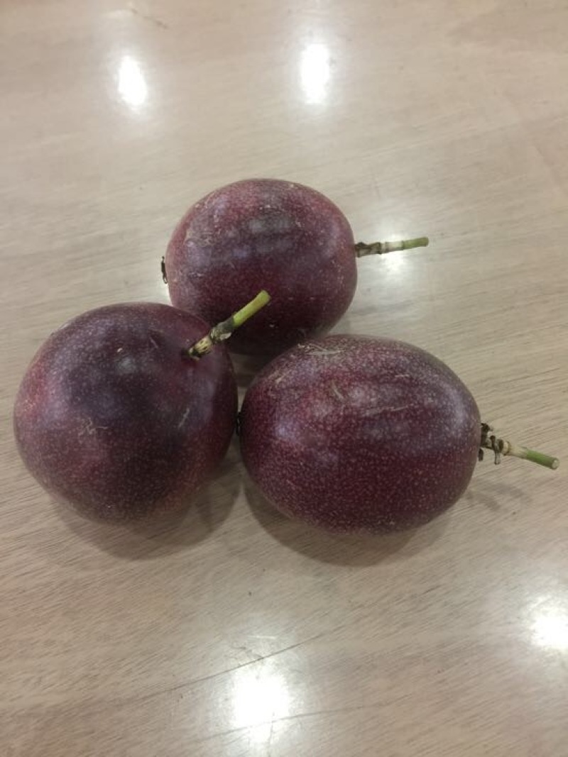 百香果紫果40~50g