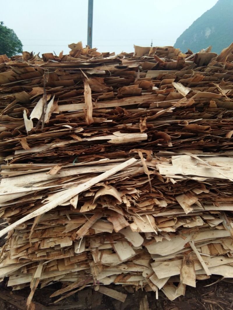 求购前四后八，九米六，高栏车一辆,