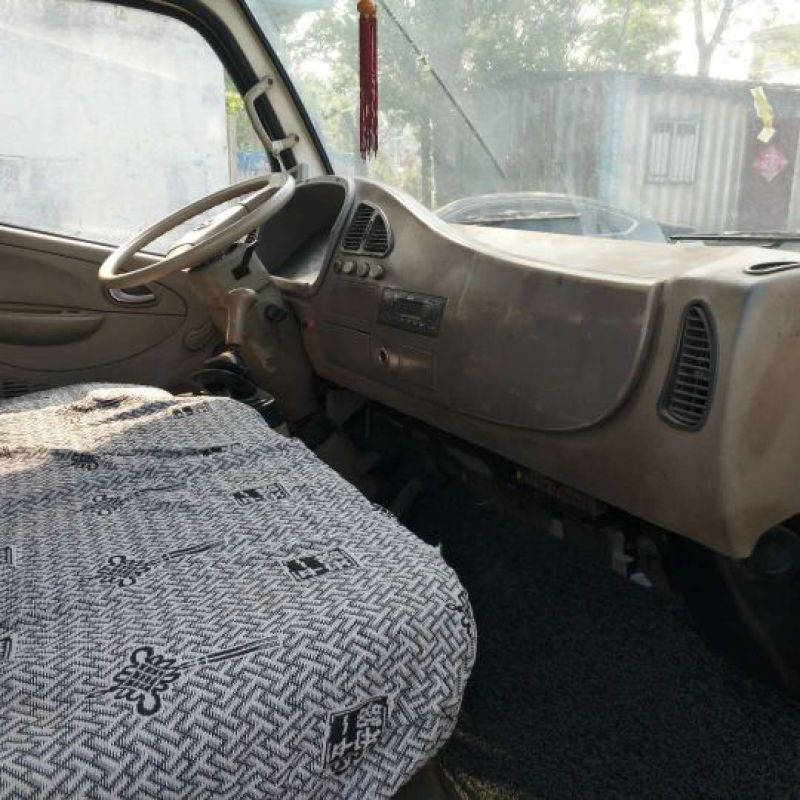 洒水车吸粪车