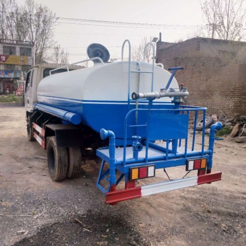 洒水车吸粪车