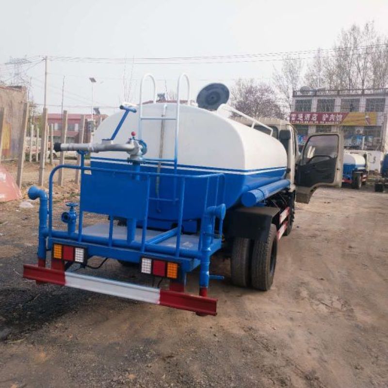 洒水车吸粪车