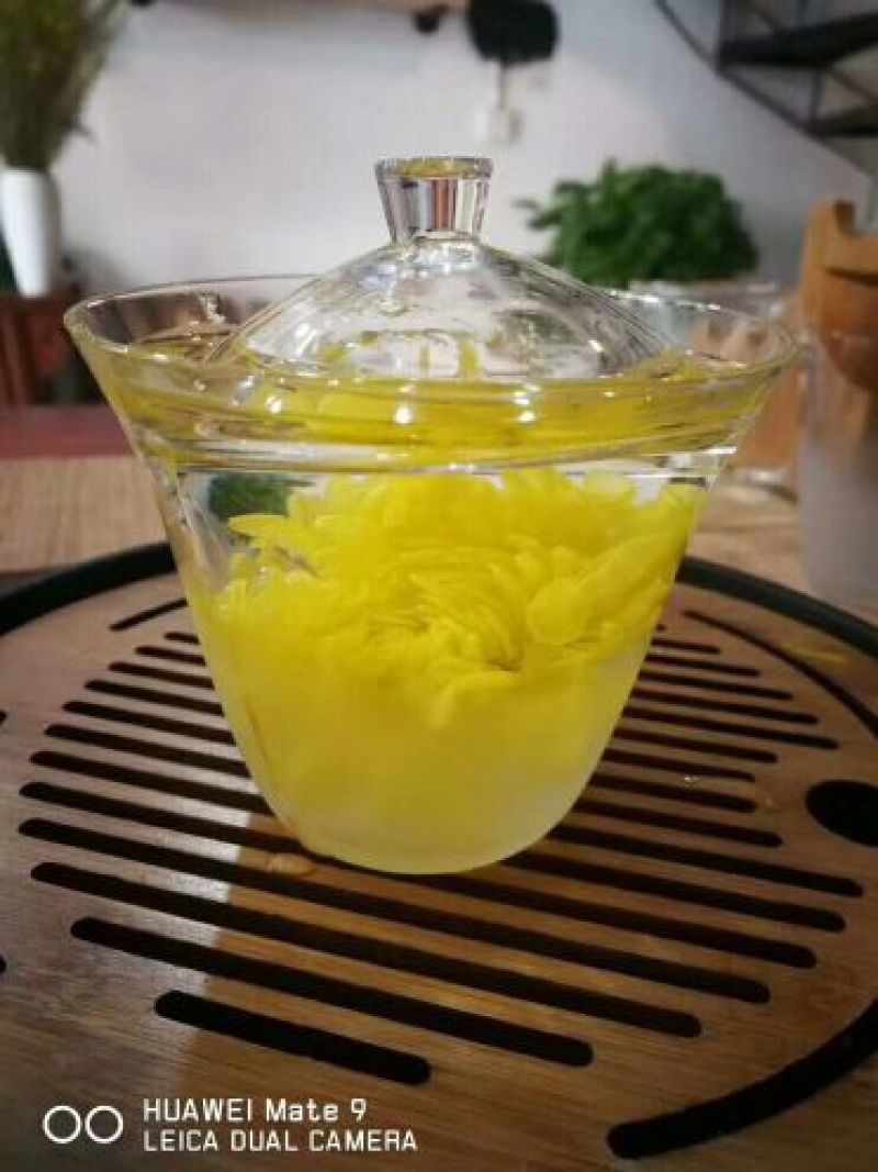 金丝皇菊铁盒装20朵，泡开8公分