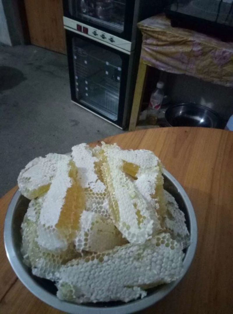 野生蜂蜜，天然香甜营养百花蜜