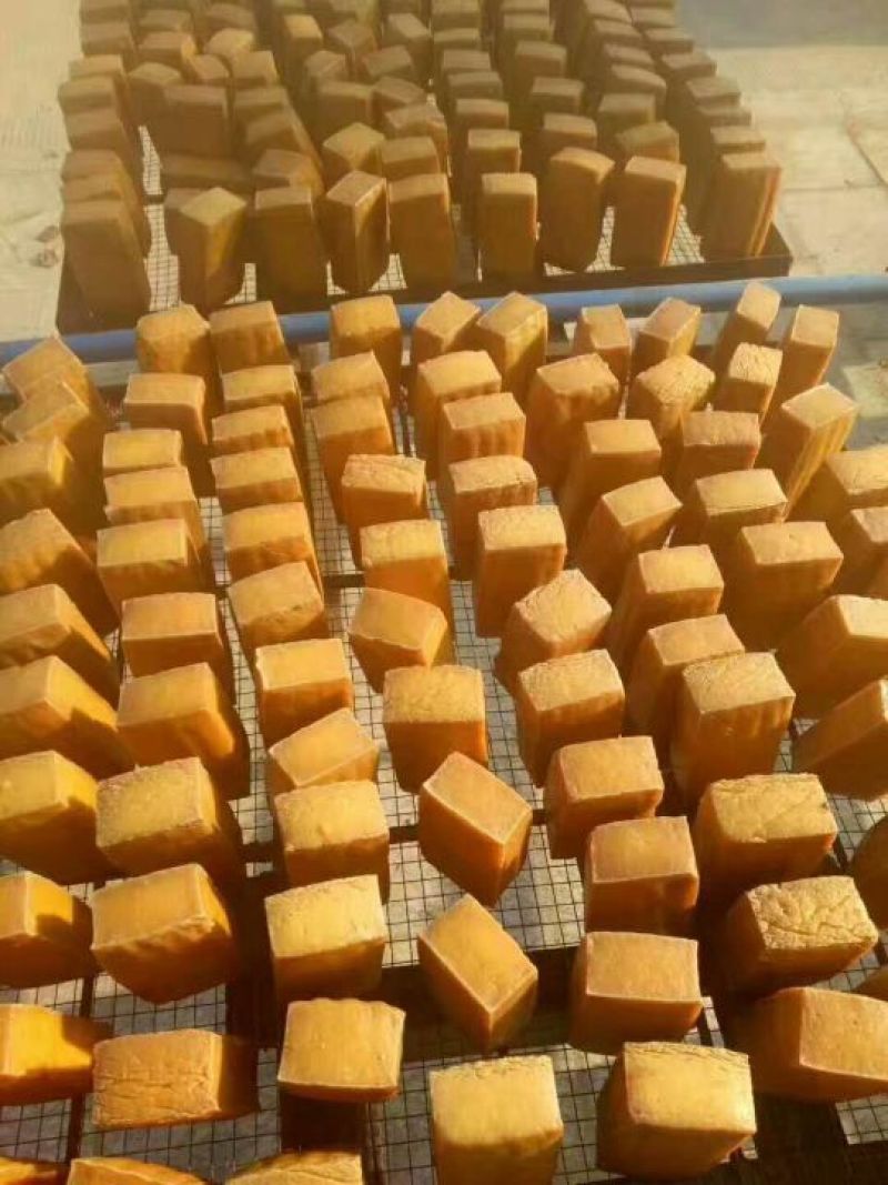 湖南邵阳新宁醋水地灰腊豆腐