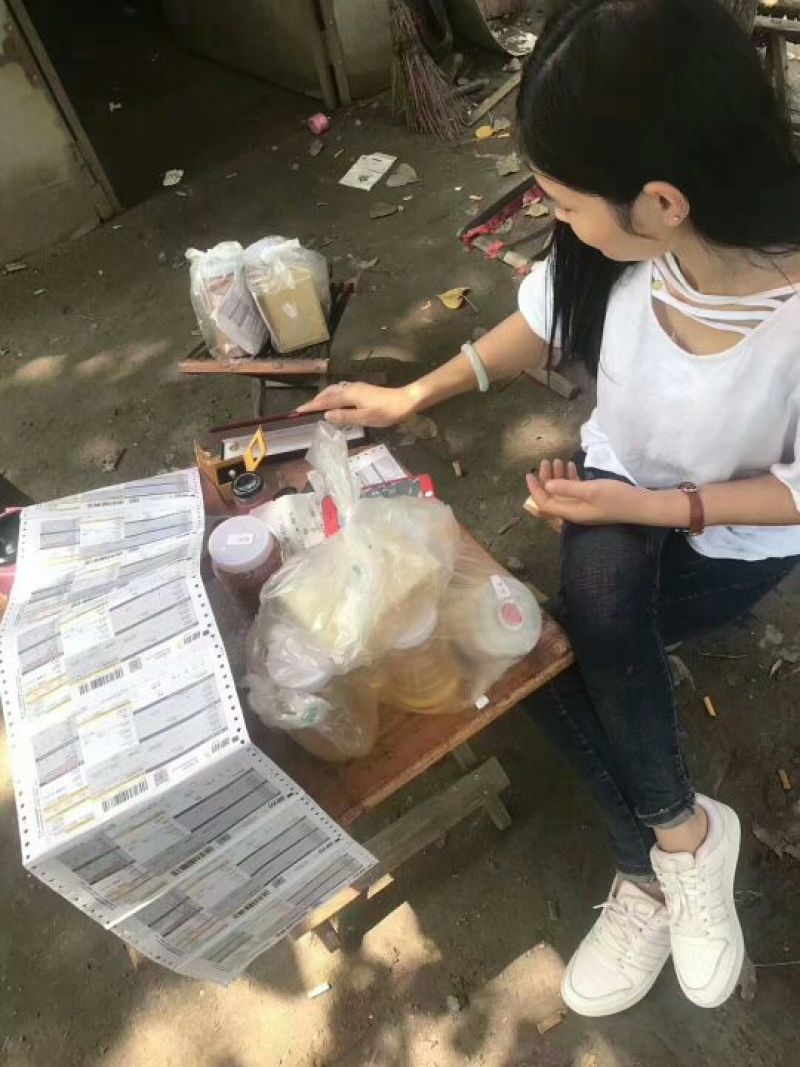 货真价实，自家养的纯蜂蜜